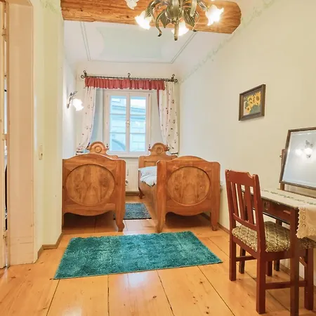 Apartment Historischer Altbau Im Zentrum Von Linz